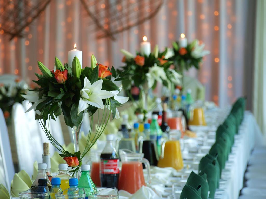 Ślesin Hotel Mikorzyn מראה חיצוני תמונה